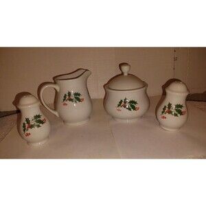 Newinbox CHRISTMAS 5PIECE PORCELAIN SUGAR BOWL CREAMER SALT PEPPER HOLLY BERRY